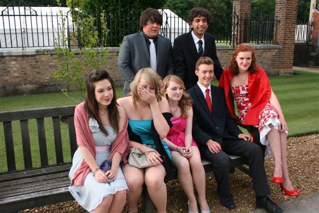 618x404 pixels (72K)